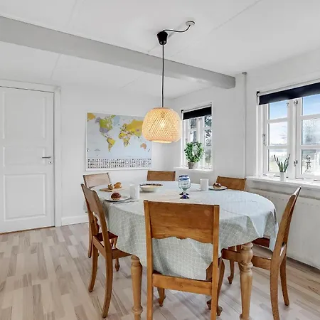 Cozy In With Wifi Holiday home Dannemare